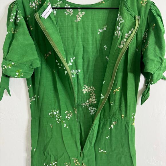 Faithfull the Brand Emilia Green Floral Print
Midi Dress Size 2 - Picture 9 of 13